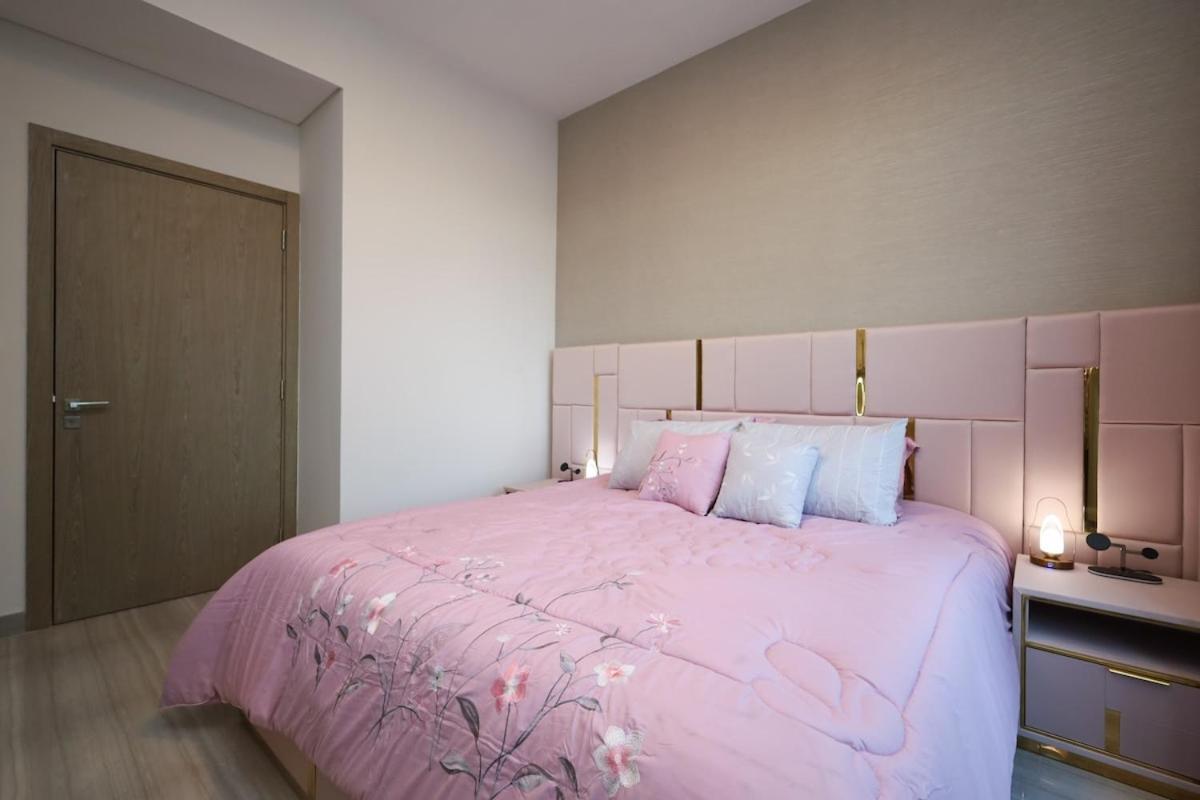 Stunning 4 Bed Villa, Private Pool, Damac Hills Dubai Exteriör bild